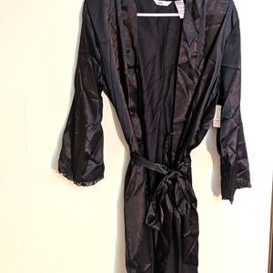 🌟NWT🌟 - Black Robe - Medium